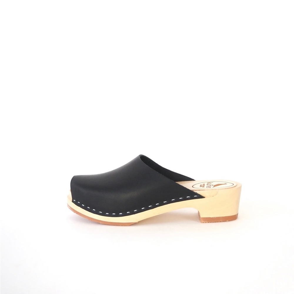 Stylish Black Leather Clogs